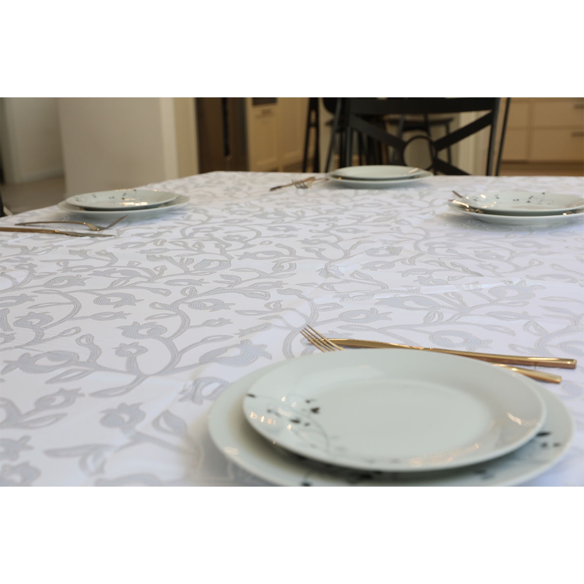 Stain & Water Resistant Tablecloth With Pomegranates Design (Choice of Sizes) main product photo