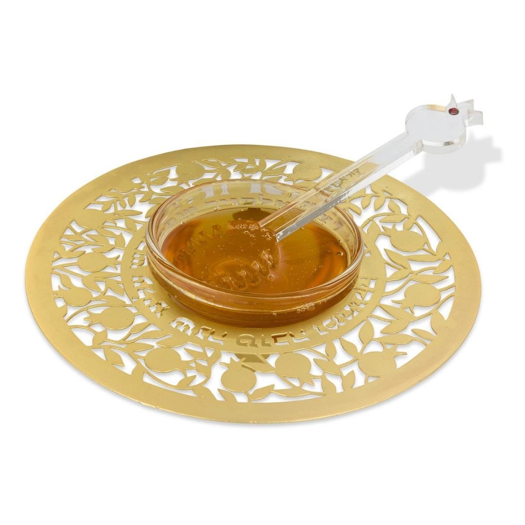 10 Un-bee-lievable Honey Dishes for Rosh Hashanah
