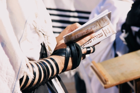 Buying Tefillin: What You Need to Know
